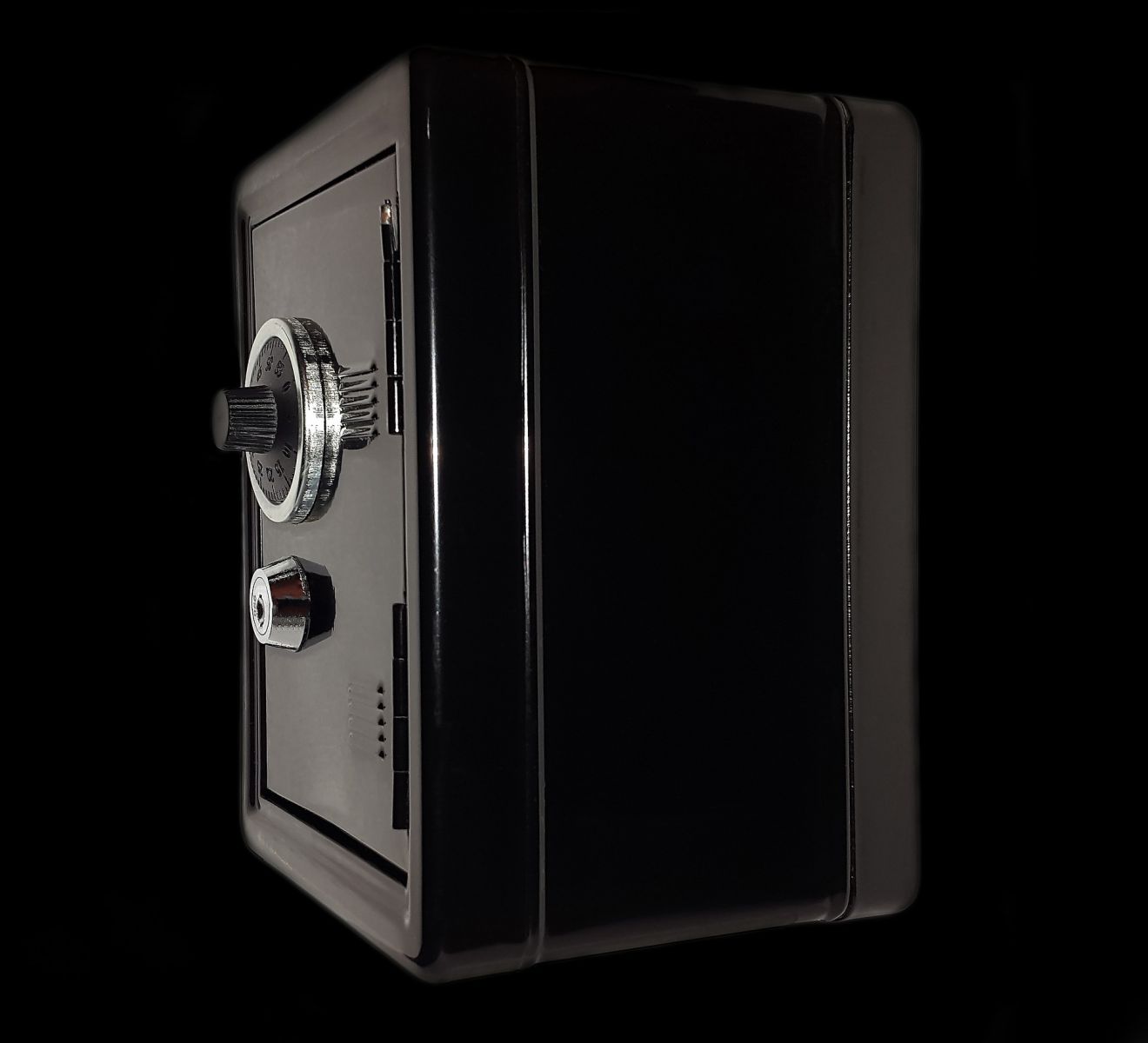 traditional safe box
